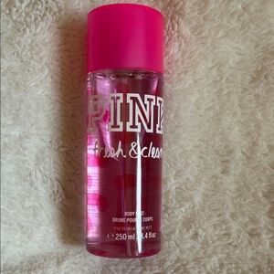 PINK Fresh and Clean Body Mist